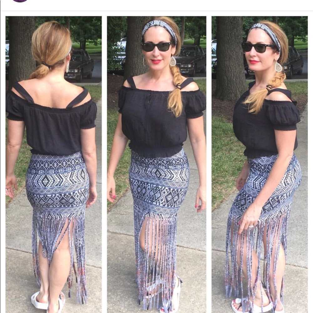 Black and white fringe skirt